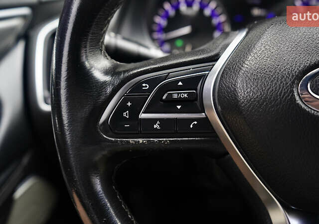 Серый Инфинити Q60, объемом двигателя 3 л и пробегом 162 тыс. км за 19500 $, фото 33 на Automoto.ua