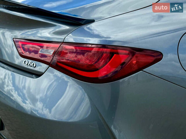 Сірий Інфініті Q60, об'ємом двигуна 1.99 л та пробігом 120 тис. км за 19750 $, фото 8 на Automoto.ua