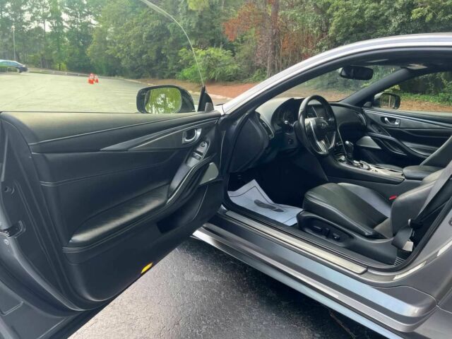 Серый Инфинити Q60, объемом двигателя 3 л и пробегом 32 тыс. км за 9800 $, фото 8 на Automoto.ua