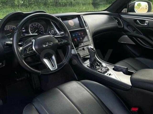 Сірий Інфініті Q60, об'ємом двигуна 2 л та пробігом 80 тис. км за 15500 $, фото 4 на Automoto.ua