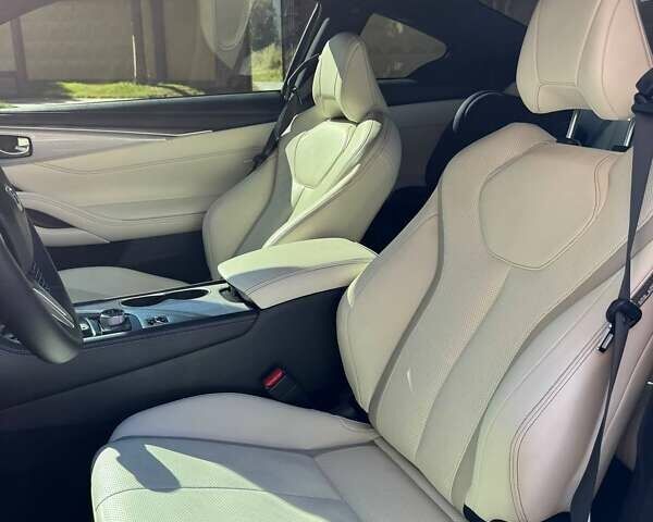 Синій Інфініті Q60, об'ємом двигуна 3 л та пробігом 49 тис. км за 27900 $, фото 4 на Automoto.ua