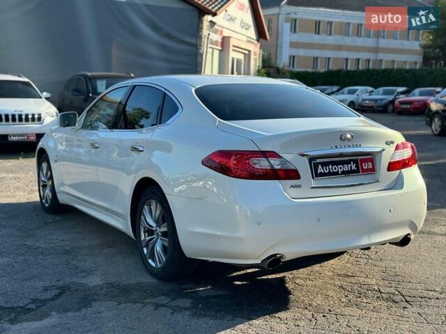Белый Инфинити Q70, объемом двигателя 3.7 л и пробегом 143 тыс. км за 12790 $, фото 12 на Automoto.ua