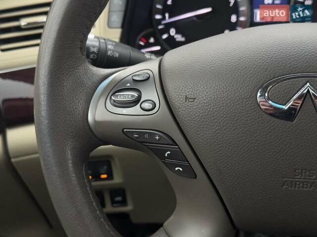 Білий Інфініті Q70, об'ємом двигуна 3.7 л та пробігом 143 тис. км за 13390 $, фото 35 на Automoto.ua