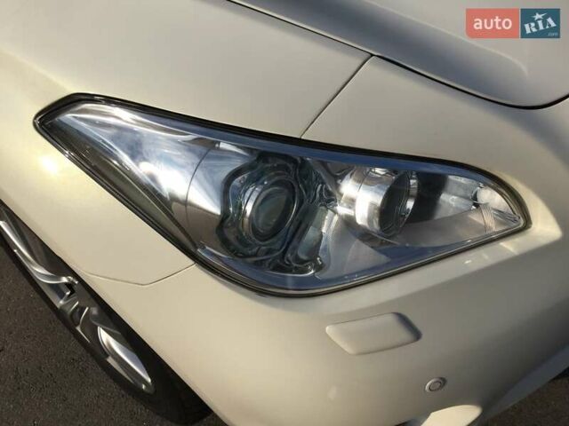 Белый Инфинити Q70, объемом двигателя 3.7 л и пробегом 99 тыс. км за 20500 $, фото 24 на Automoto.ua