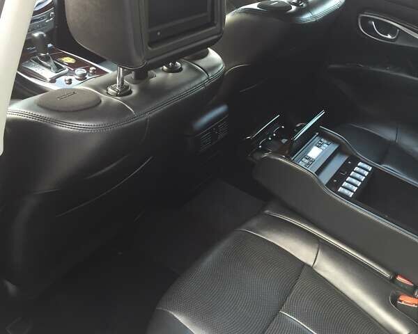 Белый Инфинити Q70, объемом двигателя 3.7 л и пробегом 99 тыс. км за 20500 $, фото 30 на Automoto.ua