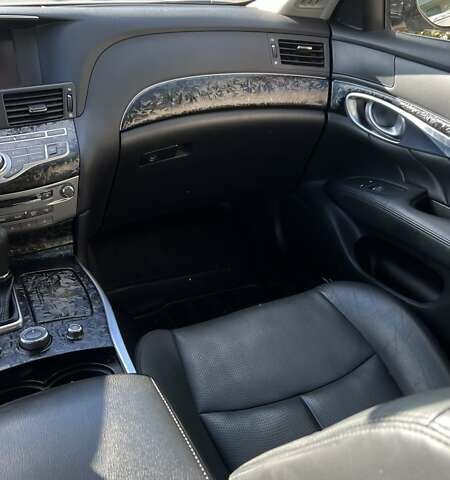 Белый Инфинити Q70, объемом двигателя 2.5 л и пробегом 68 тыс. км за 24000 $, фото 14 на Automoto.ua