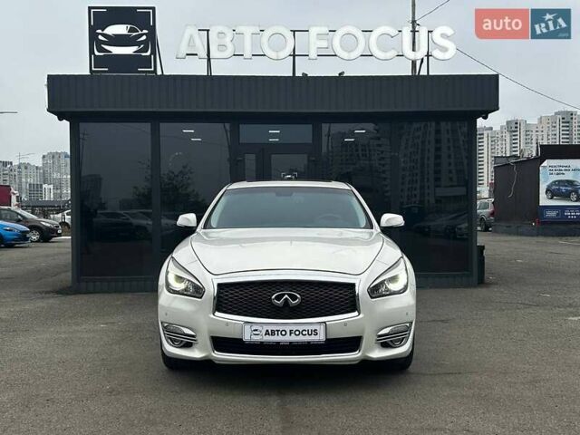 Белый Инфинити Q70, объемом двигателя 3.7 л и пробегом 101 тыс. км за 16990 $, фото 2 на Automoto.ua