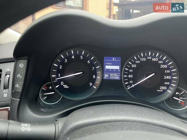 Білий Інфініті Q70, об'ємом двигуна 2.5 л та пробігом 58 тис. км за 23800 $, фото 16 на Automoto.ua