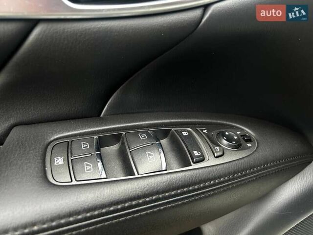 Белый Инфинити Q70, объемом двигателя 3.7 л и пробегом 101 тыс. км за 16990 $, фото 13 на Automoto.ua