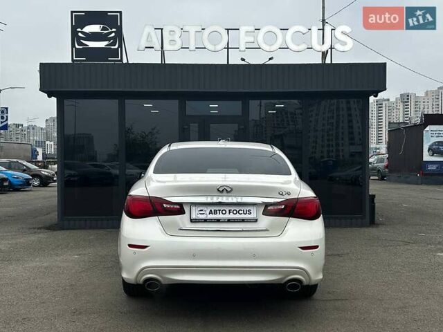 Белый Инфинити Q70, объемом двигателя 3.7 л и пробегом 101 тыс. км за 16990 $, фото 7 на Automoto.ua