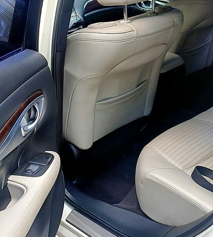 Білий Інфініті Q70, об'ємом двигуна 3.7 л та пробігом 80 тис. км за 16700 $, фото 7 на Automoto.ua