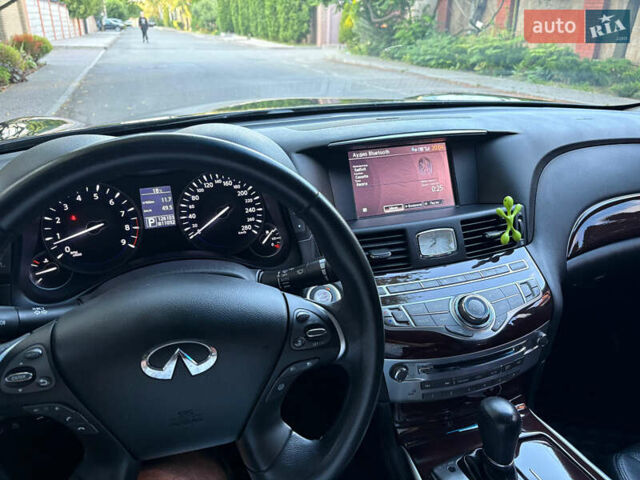 Чорний Інфініті Q70, об'ємом двигуна 3.7 л та пробігом 126 тис. км за 16200 $, фото 21 на Automoto.ua