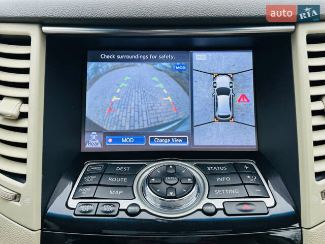 Черный Инфинити Q70, объемом двигателя 3.7 л и пробегом 147 тыс. км за 14900 $, фото 19 на Automoto.ua