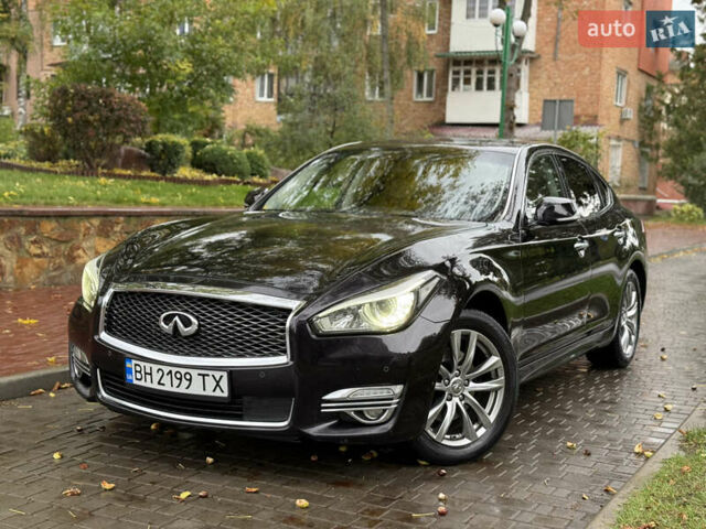 Черный Инфинити Q70, объемом двигателя 2.14 л и пробегом 205 тыс. км за 14900 $, фото 5 на Automoto.ua