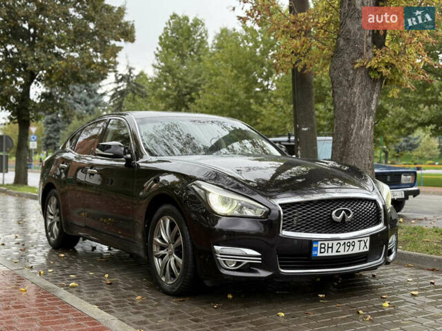 Черный Инфинити Q70, объемом двигателя 2.14 л и пробегом 205 тыс. км за 14900 $, фото 1 на Automoto.ua