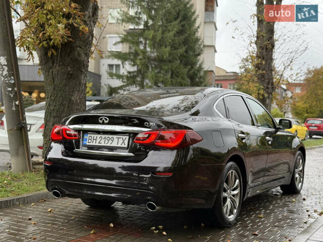 Черный Инфинити Q70, объемом двигателя 2.14 л и пробегом 205 тыс. км за 14900 $, фото 7 на Automoto.ua