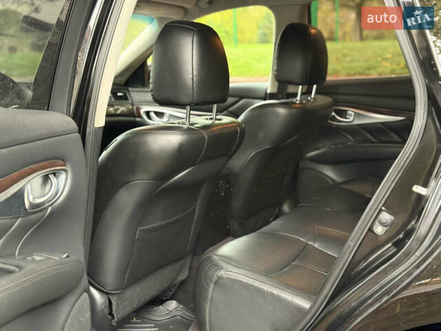 Черный Инфинити Q70, объемом двигателя 2.14 л и пробегом 205 тыс. км за 14900 $, фото 19 на Automoto.ua