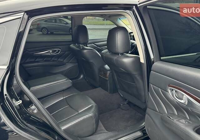 Чорний Інфініті Q70, об'ємом двигуна 3.7 л та пробігом 111 тис. км за 14900 $, фото 29 на Automoto.ua