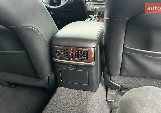 Чорний Інфініті Q70, об'ємом двигуна 3.7 л та пробігом 111 тис. км за 14900 $, фото 31 на Automoto.ua