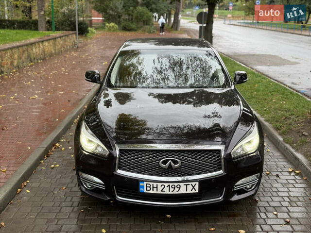 Черный Инфинити Q70, объемом двигателя 2.14 л и пробегом 205 тыс. км за 14900 $, фото 4 на Automoto.ua