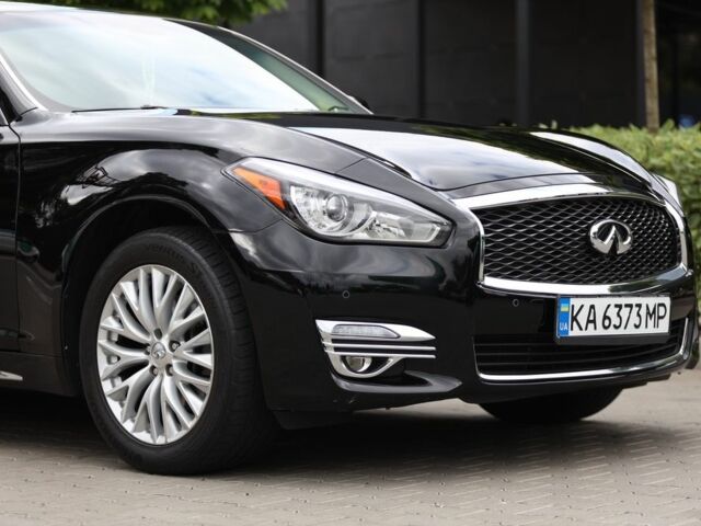 Чорний Інфініті Q70, об'ємом двигуна 3.7 л та пробігом 99 тис. км за 16900 $, фото 5 на Automoto.ua