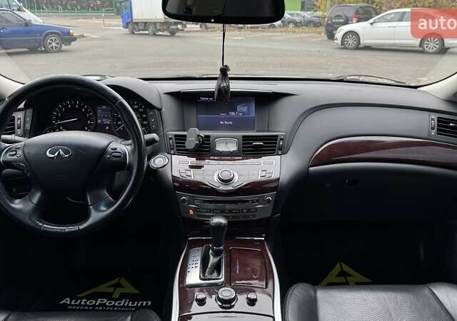 Чорний Інфініті Q70, об'ємом двигуна 3.7 л та пробігом 111 тис. км за 14900 $, фото 32 на Automoto.ua