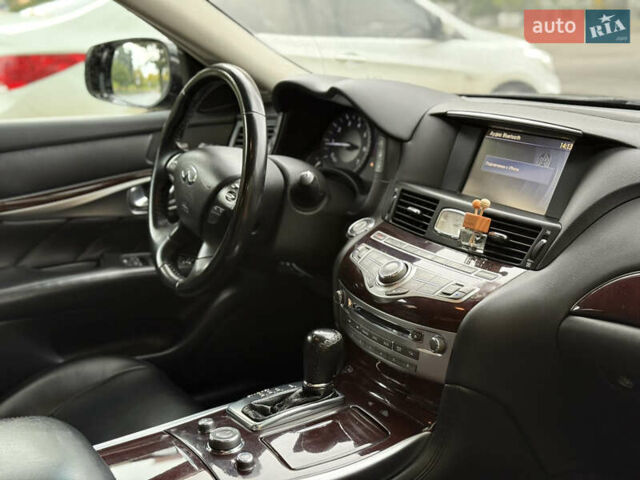 Черный Инфинити Q70, объемом двигателя 2.14 л и пробегом 205 тыс. км за 14900 $, фото 15 на Automoto.ua