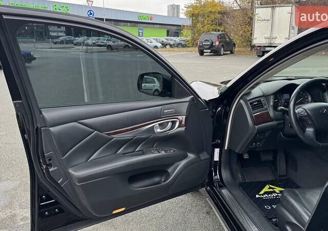 Чорний Інфініті Q70, об'ємом двигуна 3.7 л та пробігом 111 тис. км за 14900 $, фото 20 на Automoto.ua