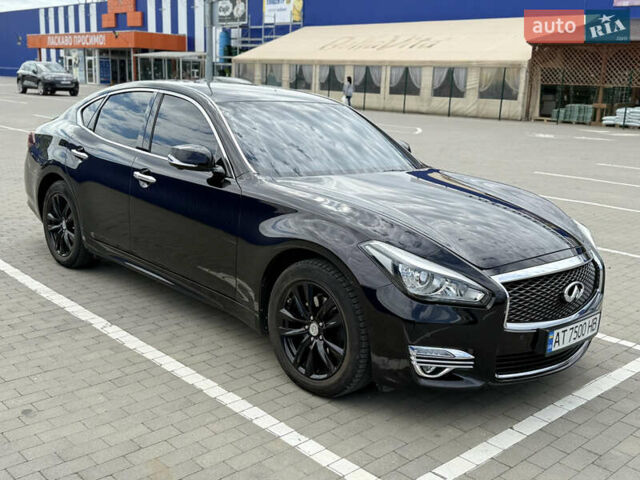 Чорний Інфініті Q70, об'ємом двигуна 2.1 л та пробігом 258 тис. км за 16800 $, фото 5 на Automoto.ua