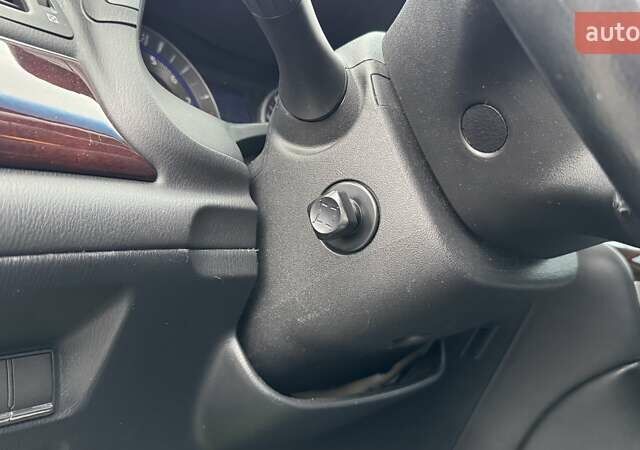 Чорний Інфініті Q70, об'ємом двигуна 3.7 л та пробігом 111 тис. км за 14900 $, фото 25 на Automoto.ua