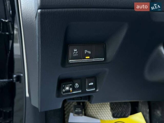 Черный Инфинити Q70, объемом двигателя 2.5 л и пробегом 102 тыс. км за 19000 $, фото 11 на Automoto.ua