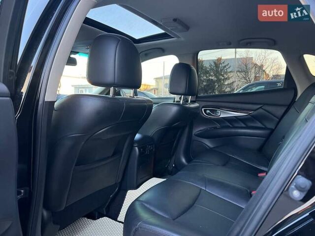 Черный Инфинити Q70, объемом двигателя 2.5 л и пробегом 102 тыс. км за 19000 $, фото 21 на Automoto.ua