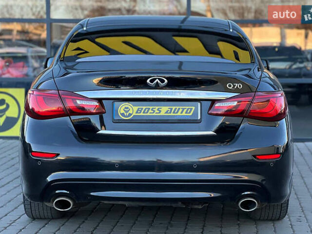 Черный Инфинити Q70, объемом двигателя 2.5 л и пробегом 102 тыс. км за 19000 $, фото 4 на Automoto.ua