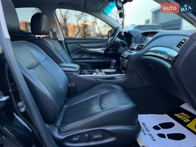 Черный Инфинити Q70, объемом двигателя 2.5 л и пробегом 102 тыс. км за 19000 $, фото 18 на Automoto.ua