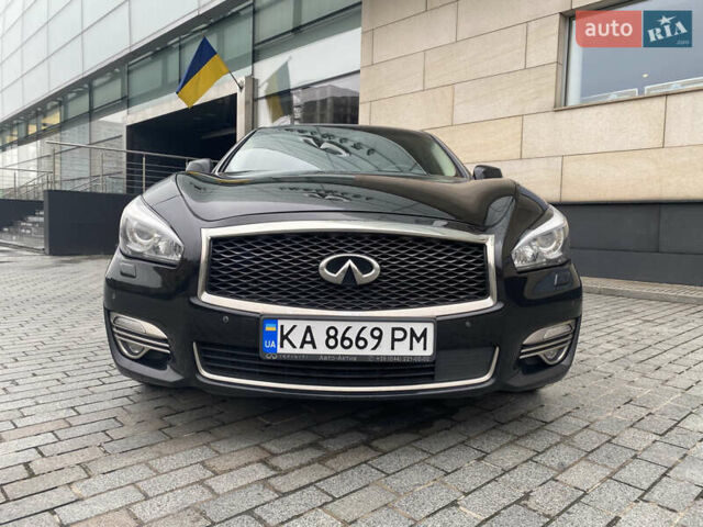 Черный Инфинити Q70, объемом двигателя 3.7 л и пробегом 230 тыс. км за 23500 $, фото 4 на Automoto.ua
