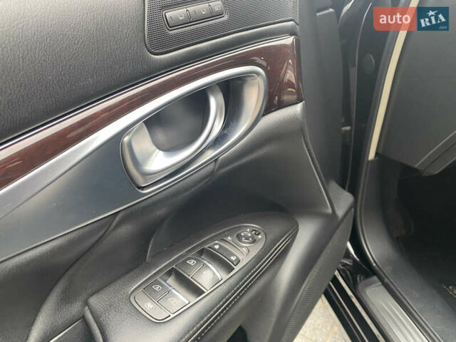 Черный Инфинити Q70, объемом двигателя 3.7 л и пробегом 230 тыс. км за 23500 $, фото 15 на Automoto.ua