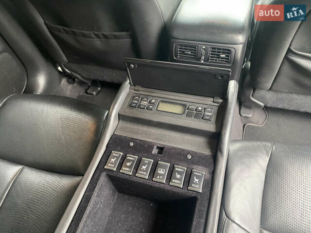 Черный Инфинити Q70, объемом двигателя 3.7 л и пробегом 230 тыс. км за 23500 $, фото 28 на Automoto.ua