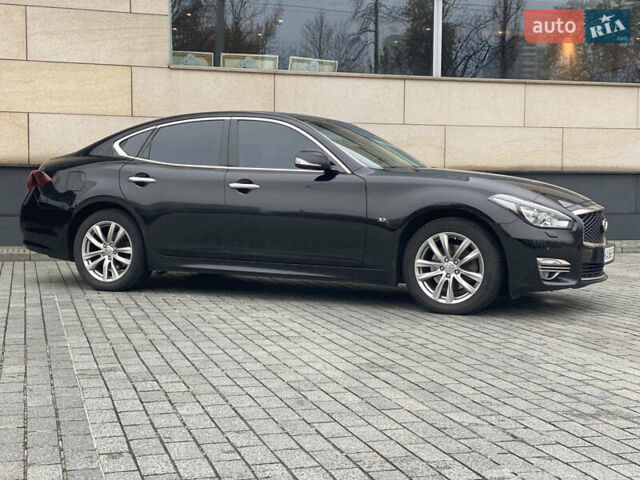 Черный Инфинити Q70, объемом двигателя 3.7 л и пробегом 230 тыс. км за 23500 $, фото 2 на Automoto.ua