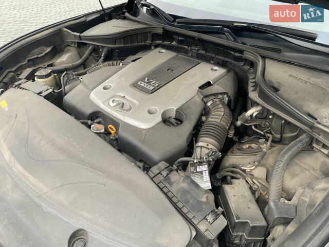 Черный Инфинити Q70, объемом двигателя 3.7 л и пробегом 230 тыс. км за 23500 $, фото 39 на Automoto.ua