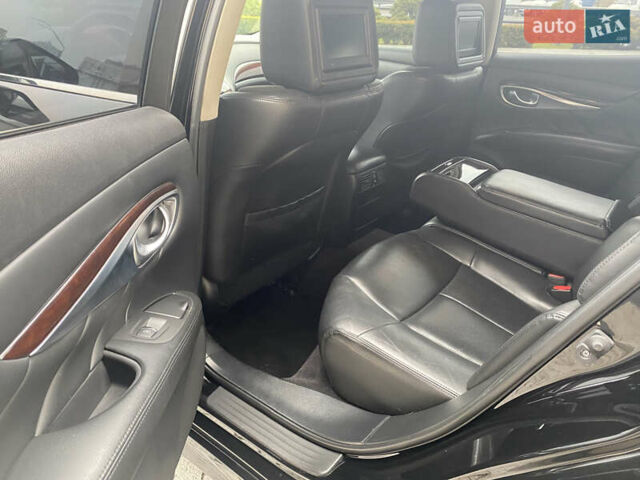 Черный Инфинити Q70, объемом двигателя 3.7 л и пробегом 230 тыс. км за 23500 $, фото 17 на Automoto.ua