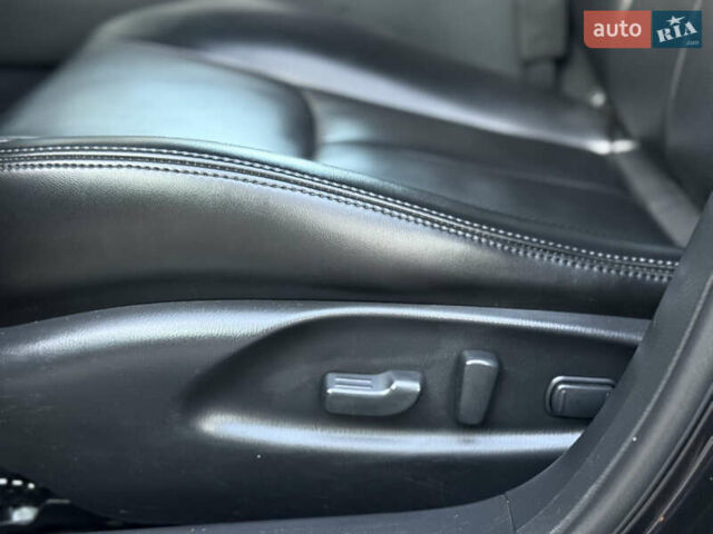 Фиолетовый Инфинити Q70, объемом двигателя 2.14 л и пробегом 209 тыс. км за 14400 $, фото 16 на Automoto.ua