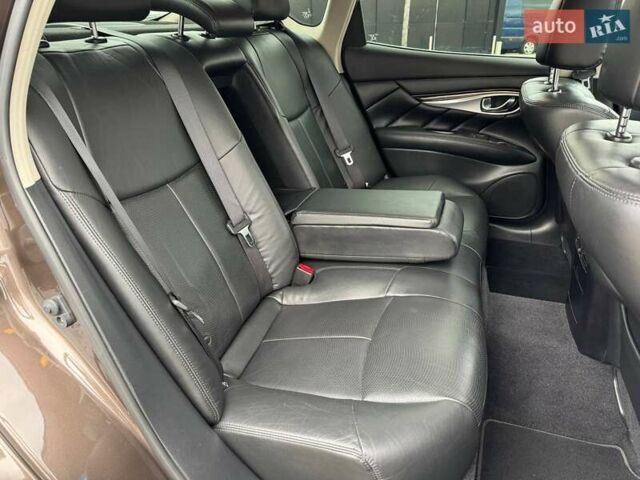 Коричневий Інфініті Q70, об'ємом двигуна 2.5 л та пробігом 146 тис. км за 23990 $, фото 9 на Automoto.ua