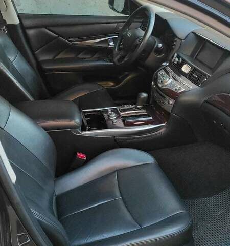 Коричневый Инфинити Q70, объемом двигателя 2.5 л и пробегом 115 тыс. км за 19500 $, фото 3 на Automoto.ua