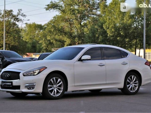 Инфинити Q70, объемом двигателя 3.7 л и пробегом 96 тыс. км за 23400 $, фото 2 на Automoto.ua