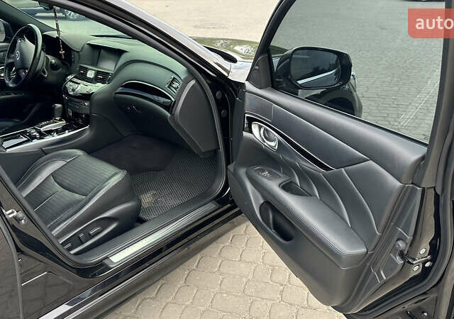 Інфініті Q70, об'ємом двигуна 2.14 л та пробігом 130 тис. км за 17500 $, фото 6 на Automoto.ua