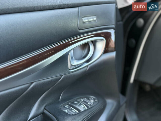 Инфинити Q70, объемом двигателя 2.14 л и пробегом 205 тыс. км за 15500 $, фото 15 на Automoto.ua