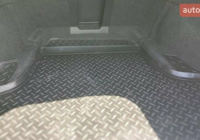 Инфинити Q70, объемом двигателя 3.7 л и пробегом 160 тыс. км за 18500 $, фото 16 на Automoto.ua