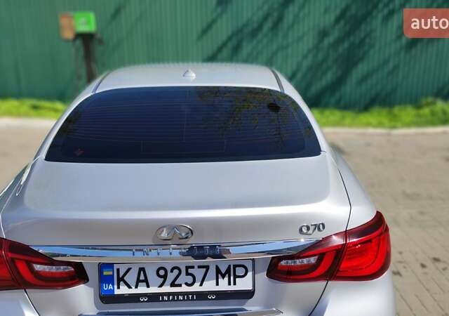 Инфинити Q70, объемом двигателя 3.7 л и пробегом 160 тыс. км за 18500 $, фото 4 на Automoto.ua