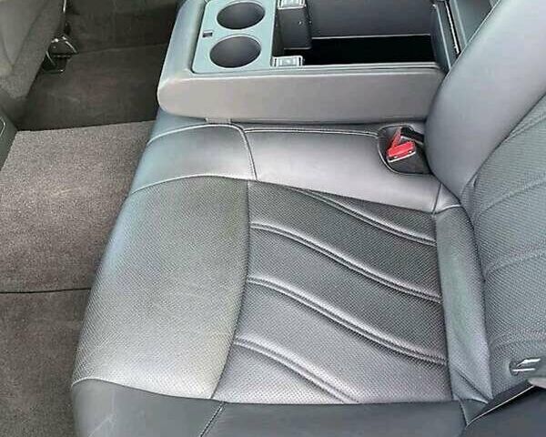 Серый Инфинити Q70, объемом двигателя 3.7 л и пробегом 112 тыс. км за 16500 $, фото 9 на Automoto.ua