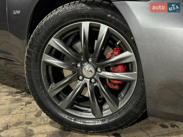 Серый Инфинити Q70, объемом двигателя 2.99 л и пробегом 192 тыс. км за 21499 $, фото 7 на Automoto.ua